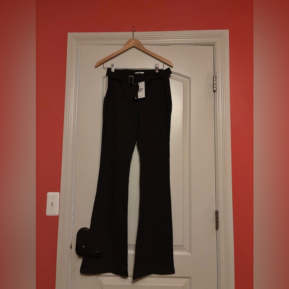 PRINCESS POLLY Women's Black Flared Pinstriped Pants. NWT! Size 6